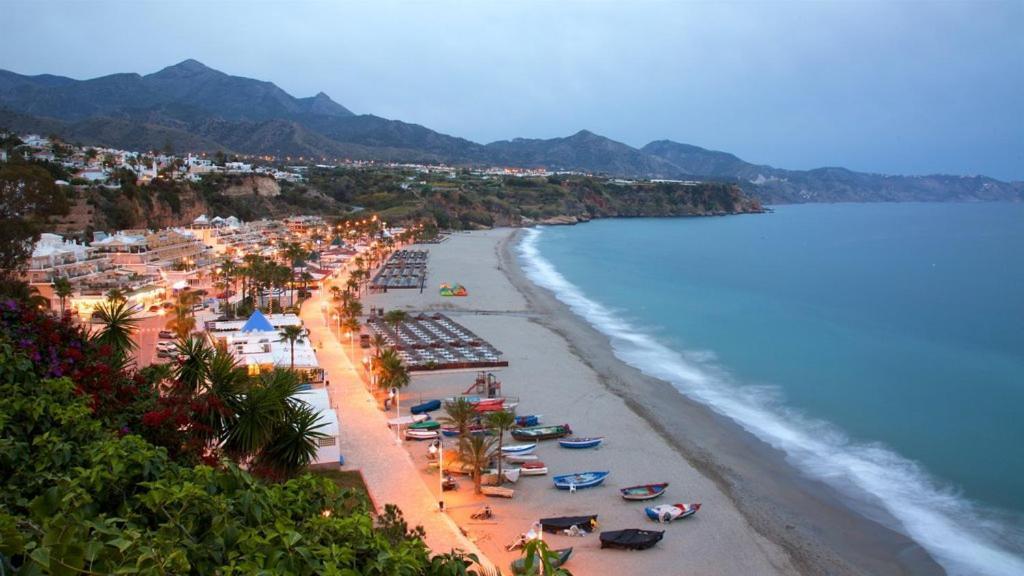 Apartamento La Casa Del Abuelo Nerja Ngoại thất bức ảnh